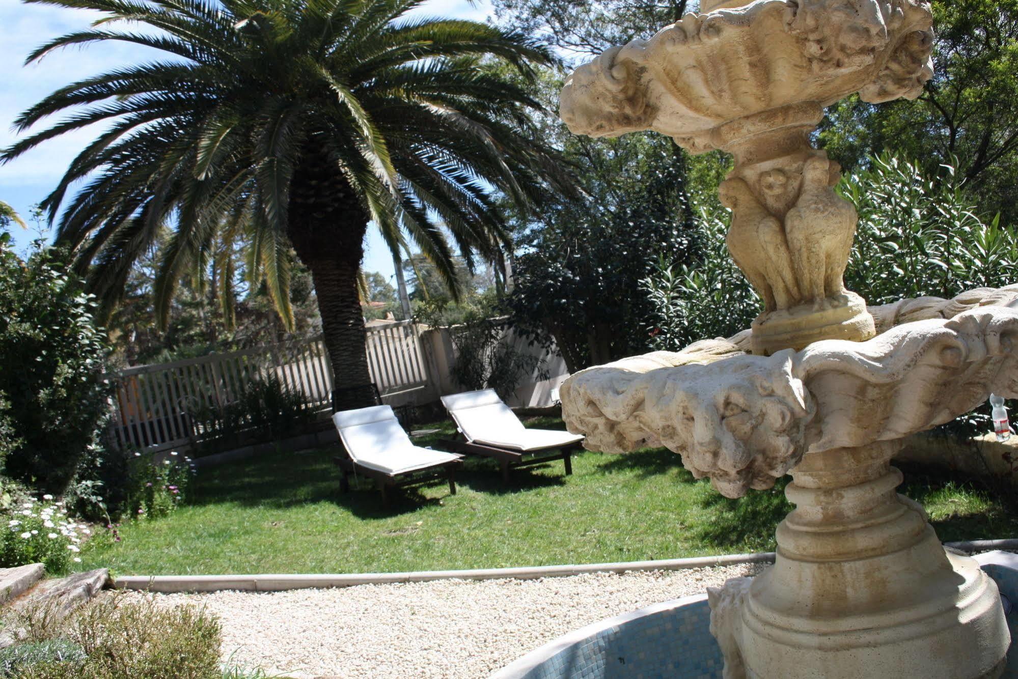 Hotel Villa La Cheneraie Saint-Raphaël Zewnętrze zdjęcie